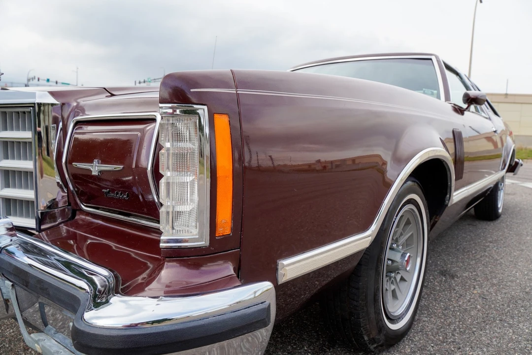 1979 Ford Thunderbird 7th Gen - Image 25 of 31