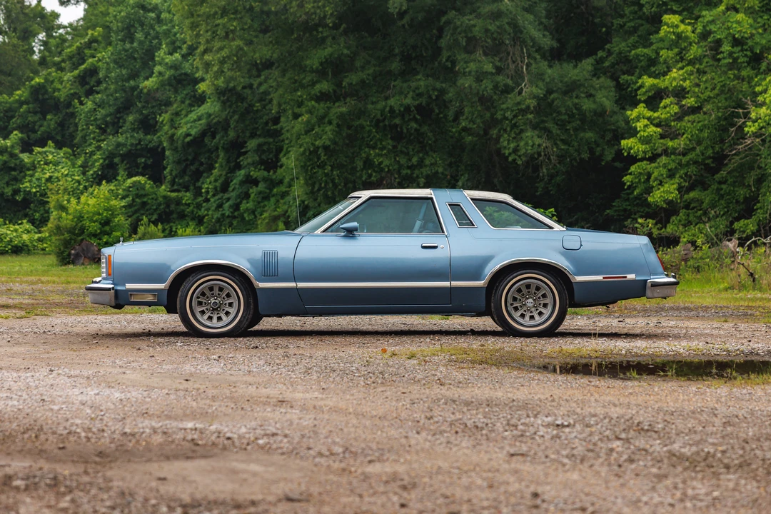 1979 Ford Thunderbird 7th Gen - Image 11 of 31