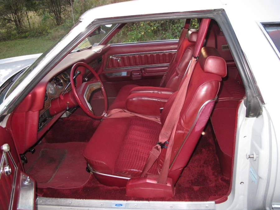 1979 Ford Thunderbird 7th Gen - Image 7 of 11