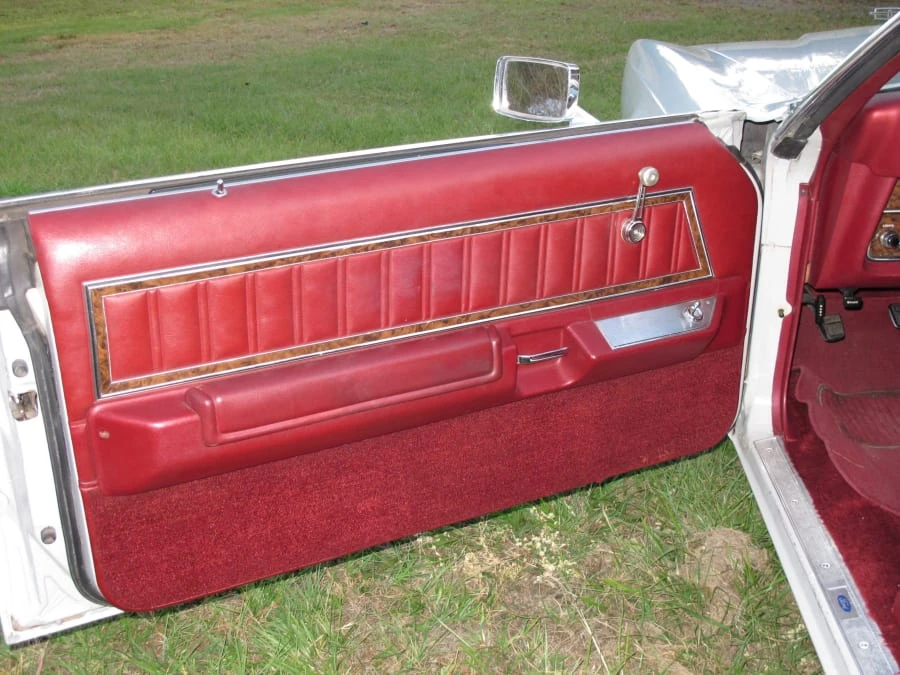 1979 Ford Thunderbird 7th Gen - Image 8 of 11