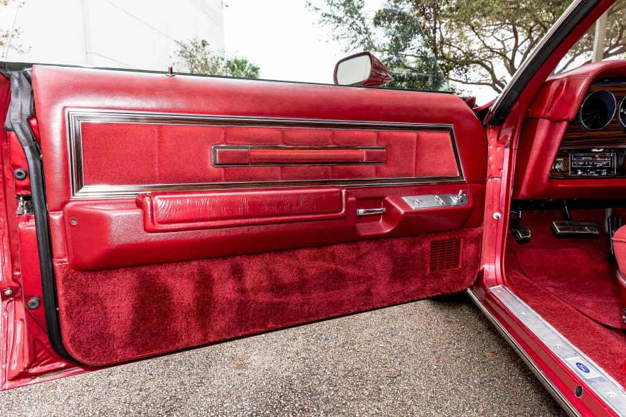 1979 Ford Thunderbird 7th Gen - Image 15 of 31