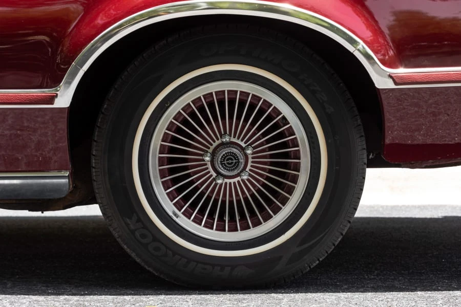 1979 Ford Thunderbird 7th Gen - Image 11 of 31