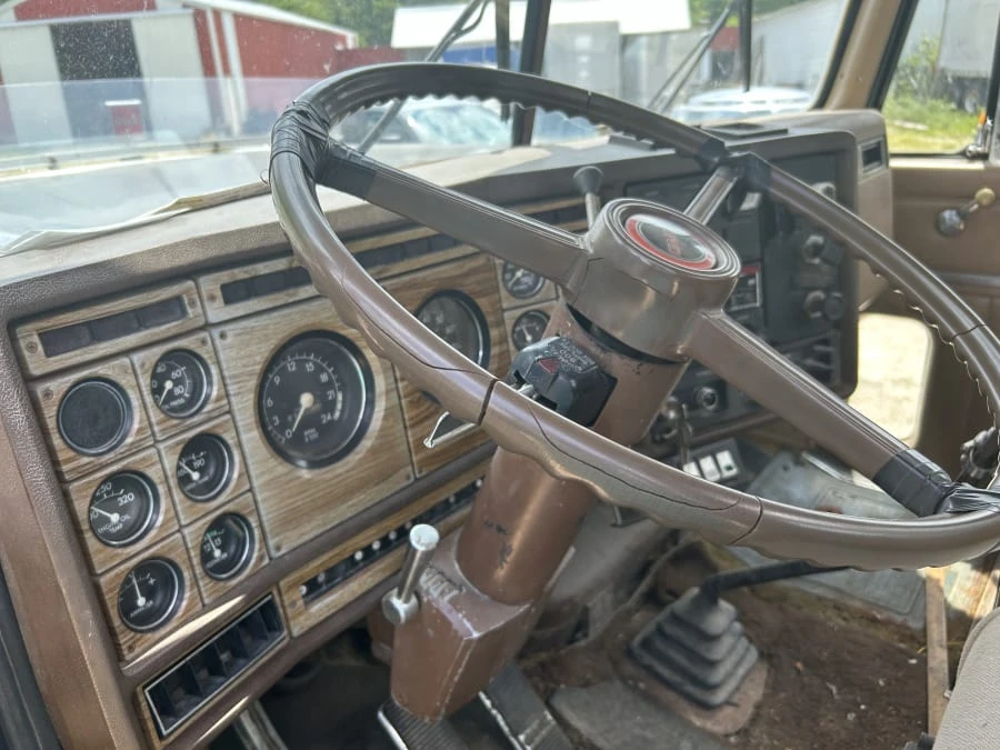 1979 GMC TopKick - Image 10 of 17