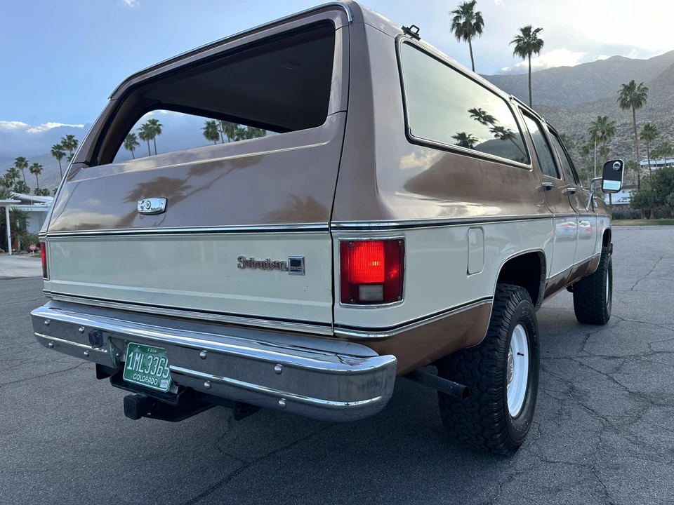 1979 GMC Suburban 7th Gen - Image 14 of 31