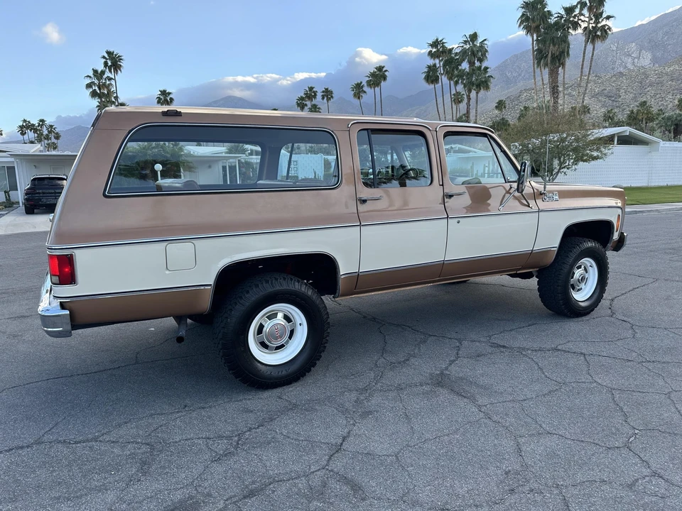 1979 GMC Suburban 7th Gen - Image 17 of 31