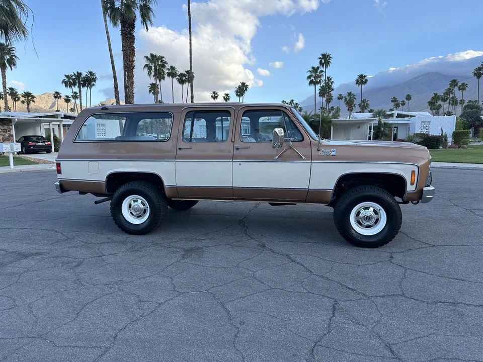 1979 GMC Suburban 7th Gen - Image 19 of 31