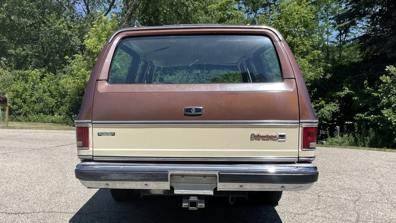 1979 GMC Suburban 7th Gen - Image 3 of 17