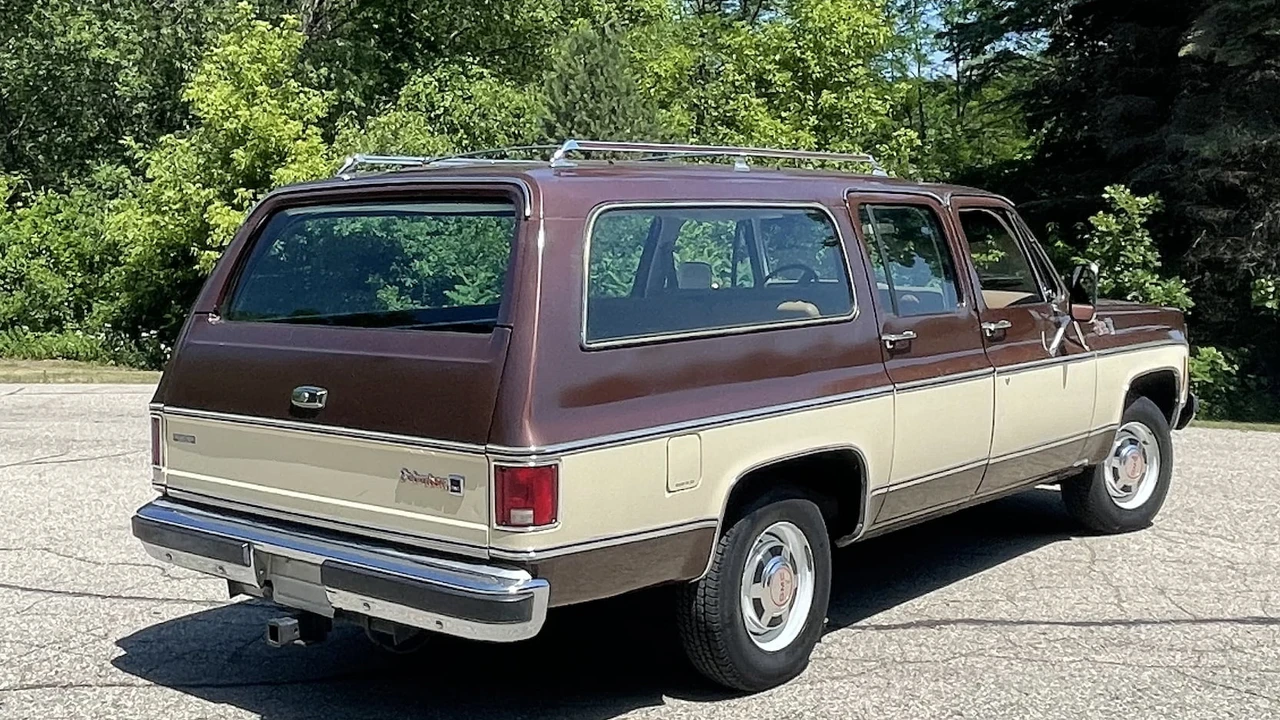 1979 GMC Suburban 7th Gen - Image 17 of 17