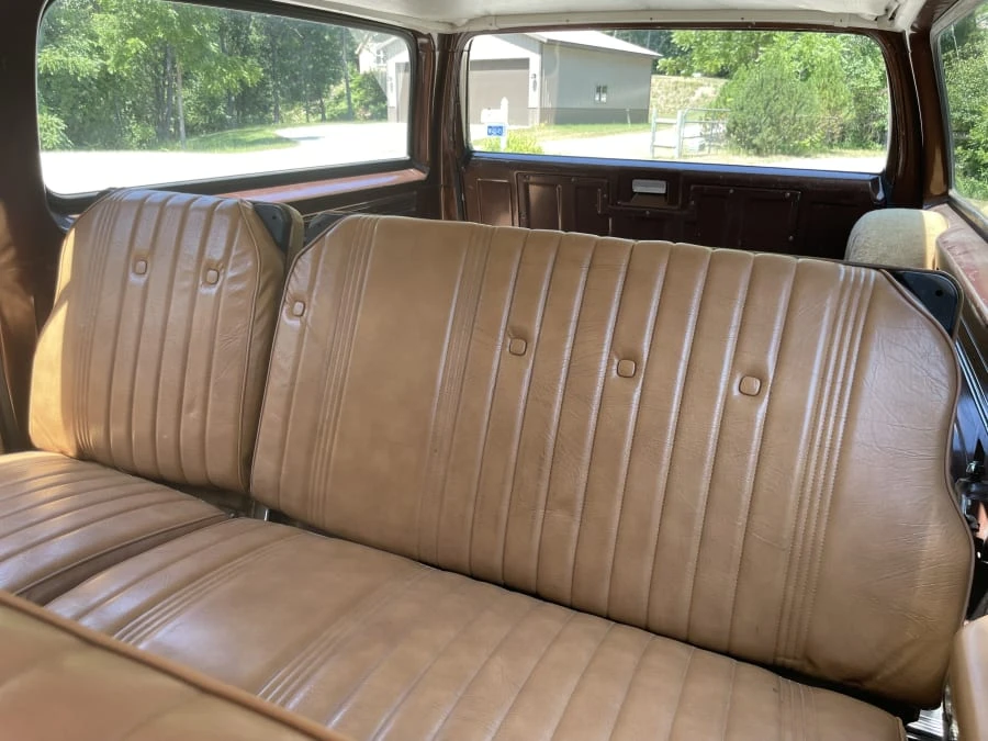 1979 GMC Suburban 7th Gen - Image 6 of 17