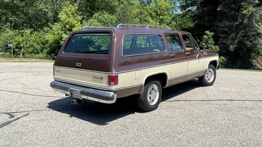 1979 GMC Suburban 7th Gen - Image 17 of 17