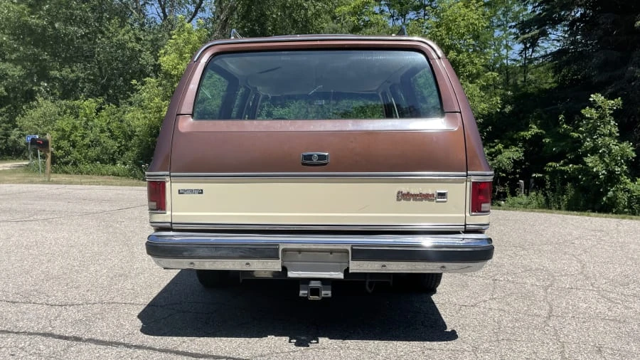 1979 GMC Suburban 7th Gen - Image 3 of 17