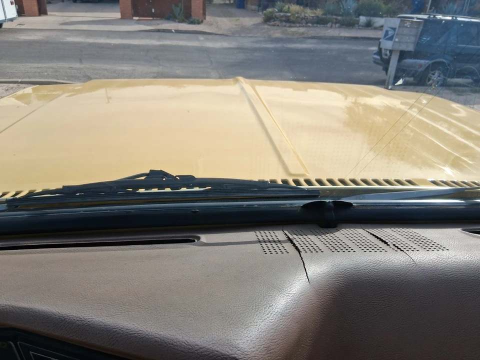 1979 GMC Suburban 7th Gen - Image 7 of 21