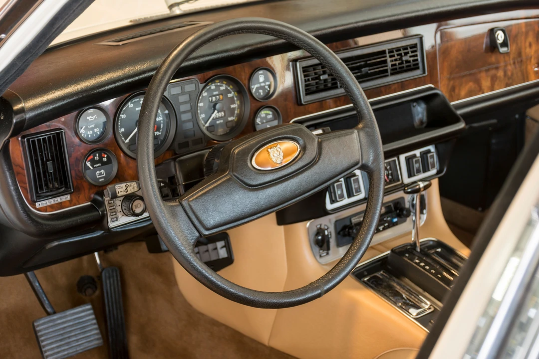 1979 Jaguar XJ Series 2 - Image 12 of 31