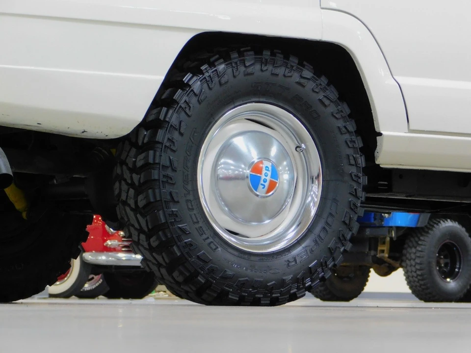 1979 Jeep SJ Cherokee - Image 10 of 12
