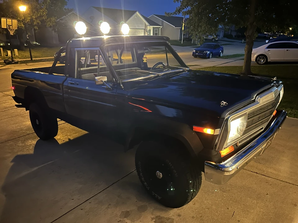 1979 Jeep SJ Gladiator - Image 15 of 31