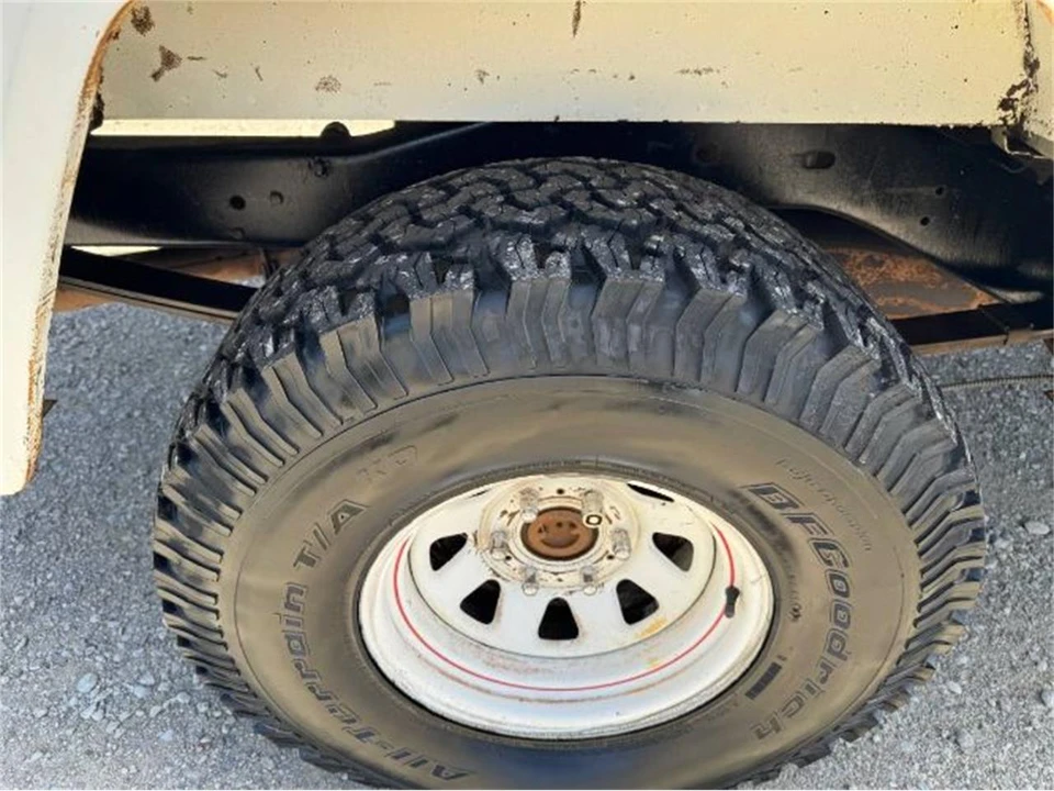 1979 Jeep SJ Gladiator - Image 9 of 19