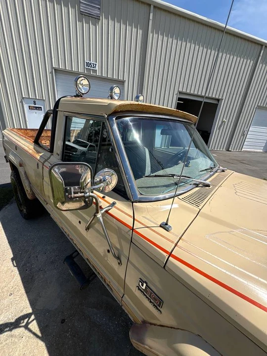 1979 Jeep SJ Gladiator - Image 6 of 24