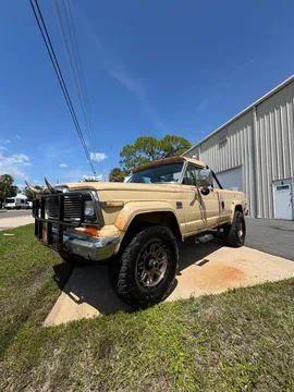 1979 Jeep J10 Golden Eagle
