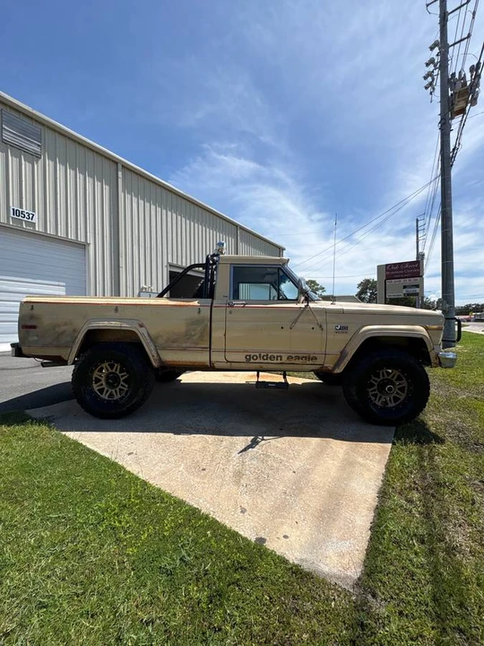 1979 Jeep SJ Gladiator - Image 8 of 24