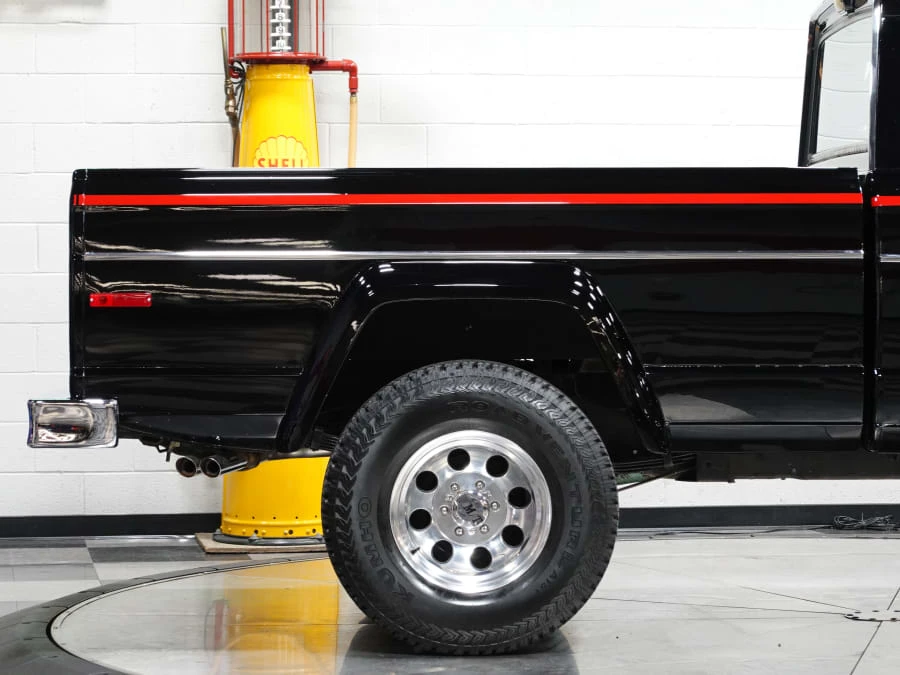 1979 Jeep SJ Gladiator - Image 15 of 31