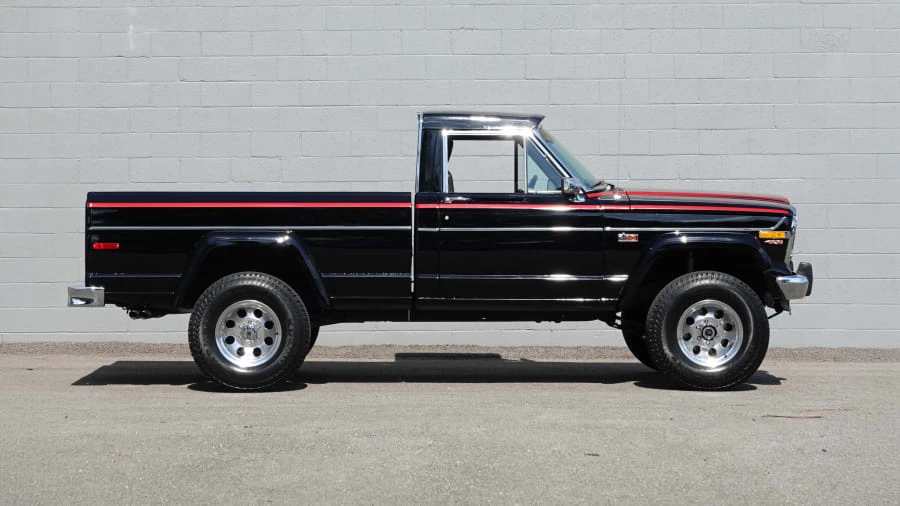 1979 Jeep SJ Gladiator - Image 2 of 31