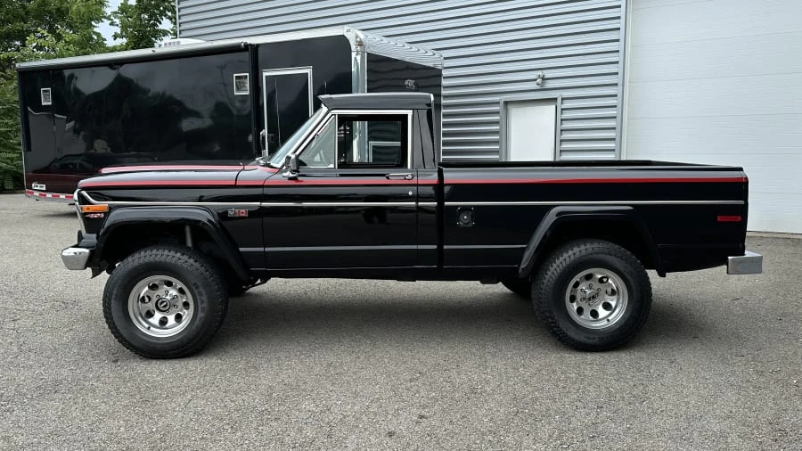 1979 Jeep SJ Gladiator - Image 2 of 26