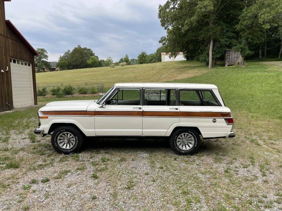 1979 Jeep SJ Wagoneer - Image 9 of 31