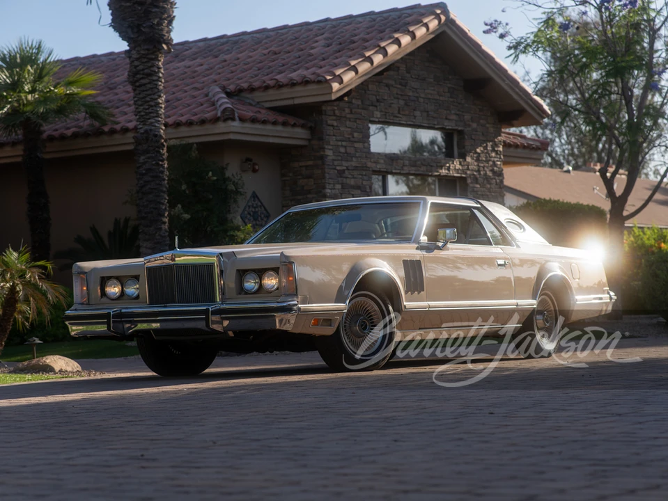 1979 Lincoln Continental Mark V - Image 9 of 19