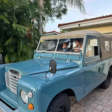 1979 Land Rover 109 Series 3 Defender Santana