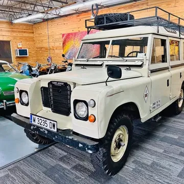 1979 Land Rover Series III 109