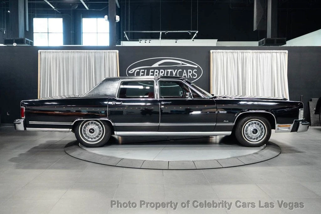 1979 Lincoln Continental 5th Gen - Image 11 of 12