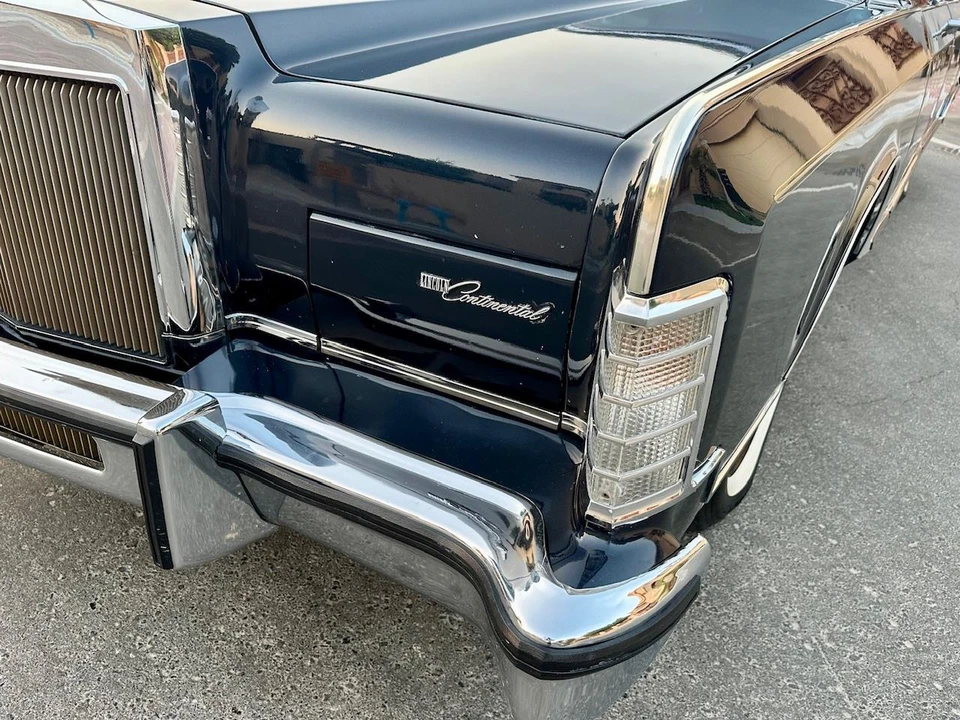 1979 Lincoln Continental 5th Gen - Image 9 of 31