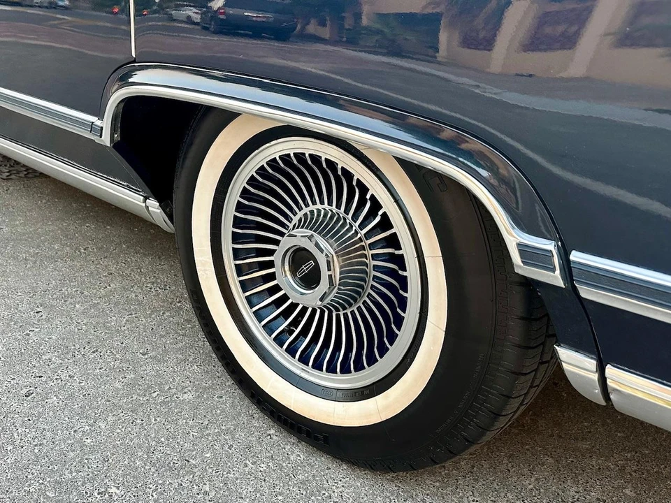 1979 Lincoln Continental 5th Gen - Image 24 of 31