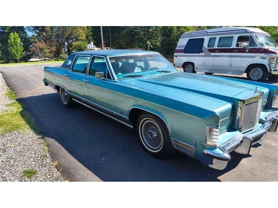 1979 Lincoln Continental 5th Gen - Image 2 of 15