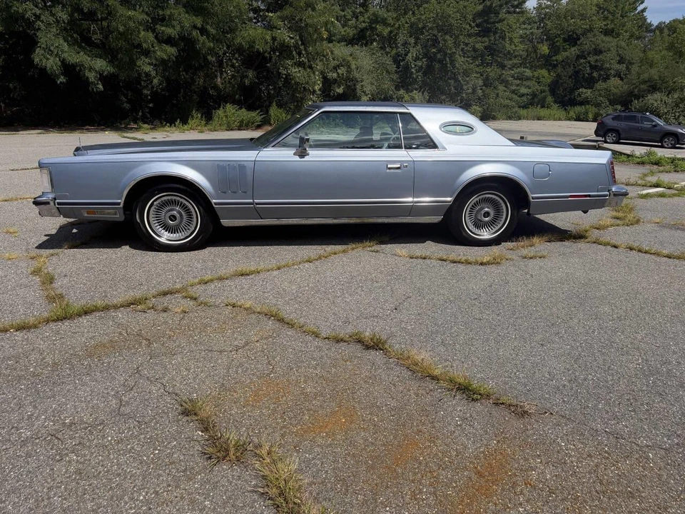 1979 Lincoln Continental 5th Gen - Image 3 of 19