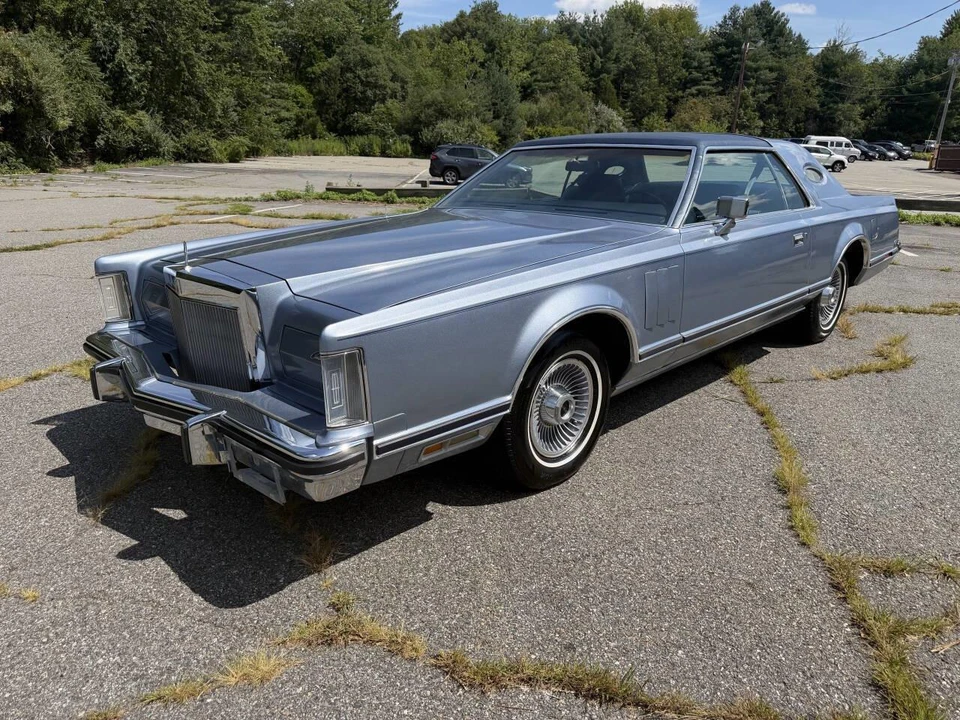 1979 Lincoln Continental 5th Gen - Image 2 of 19