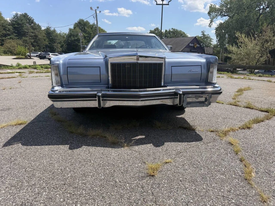 1979 Lincoln Continental 5th Gen - Image 9 of 19