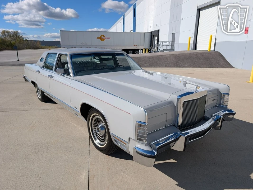 1979 Lincoln Continental 5th Gen - Image 21 of 31