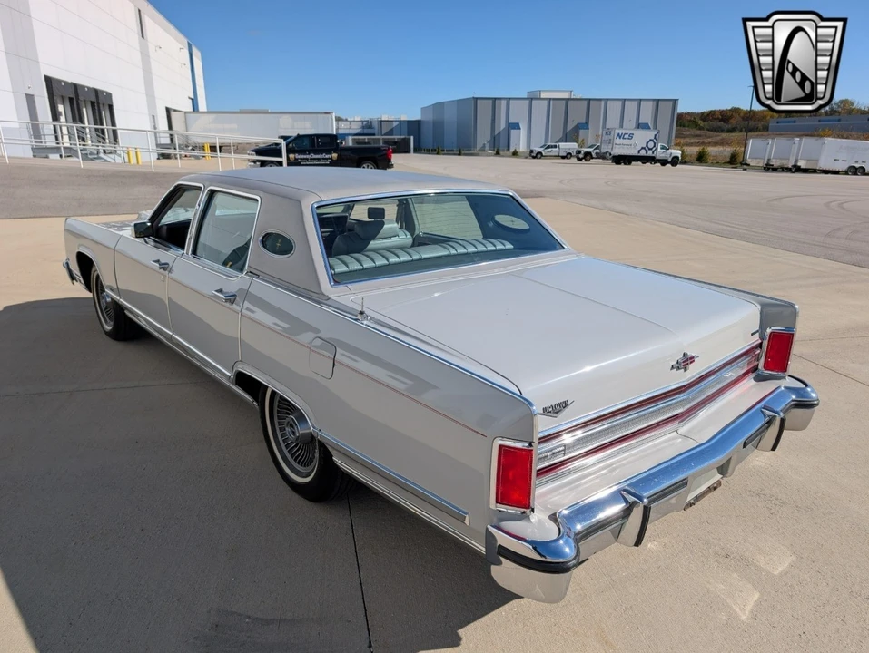 1979 Lincoln Continental 5th Gen - Image 5 of 12