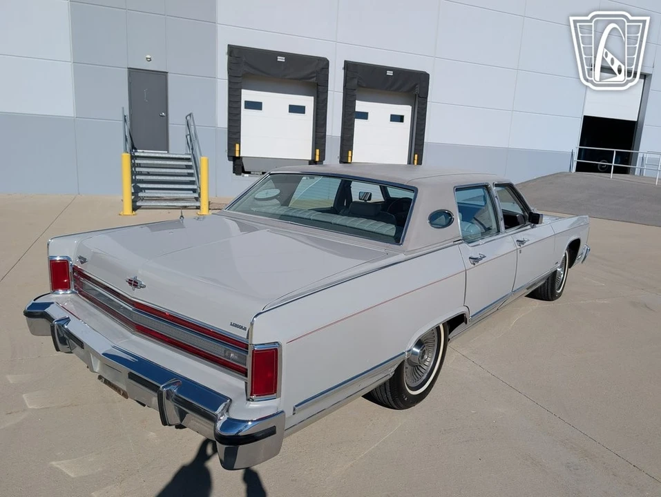 1979 Lincoln Continental 5th Gen - Image 15 of 31