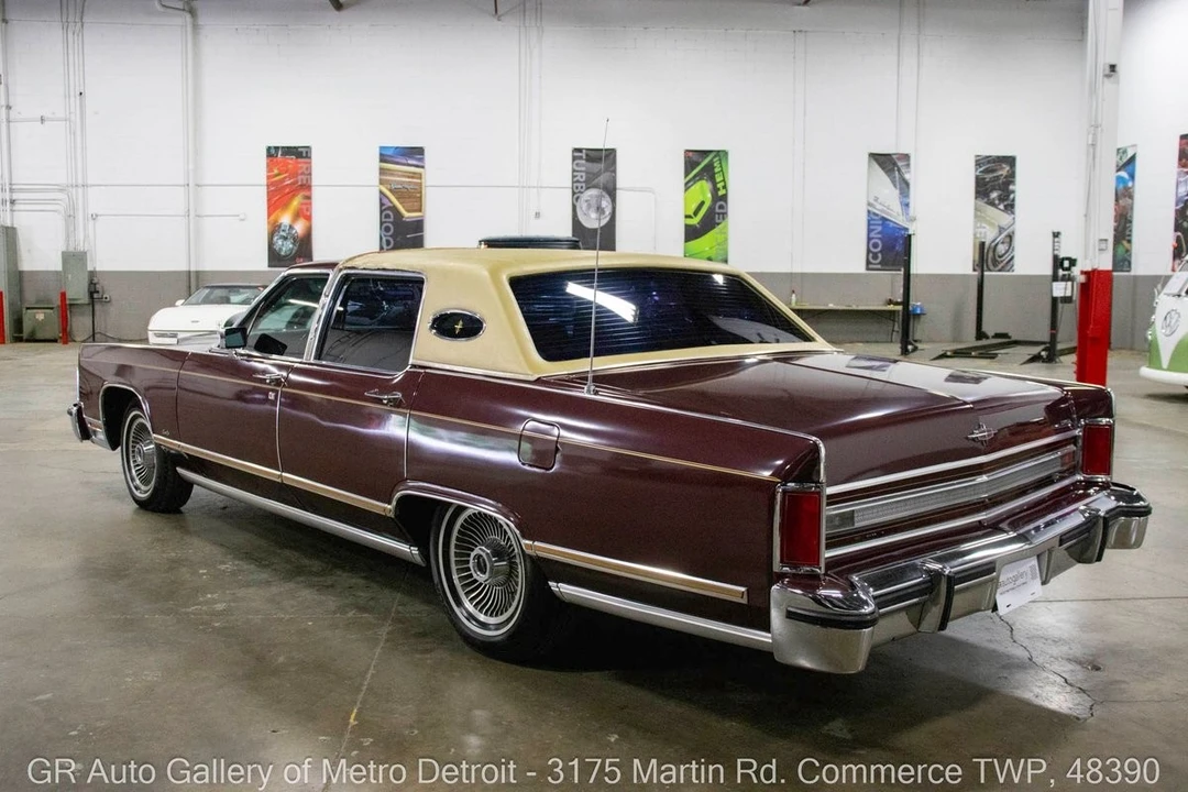 1979 Lincoln Continental 5th Gen - Image 4 of 12