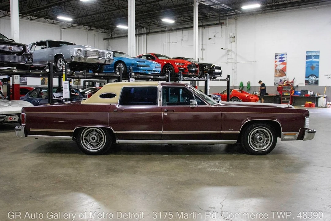1979 Lincoln Continental 5th Gen - Image 8 of 12
