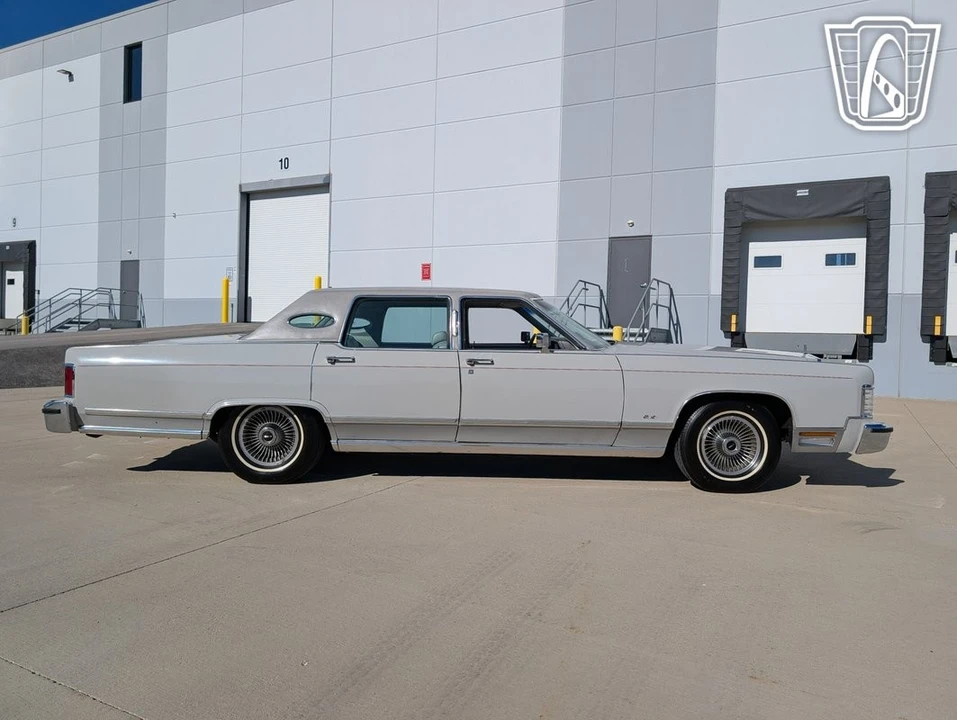 1979 Lincoln Continental 5th Gen - Image 19 of 31