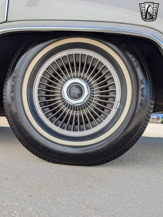1979 Lincoln Continental 5th Gen - Image 16 of 21