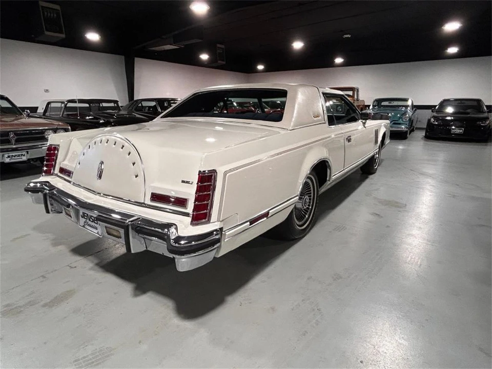 1979 Lincoln Continental 5th Gen - Image 29 of 31