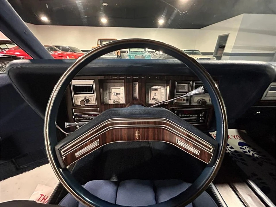 1979 Lincoln Continental 5th Gen - Image 11 of 31