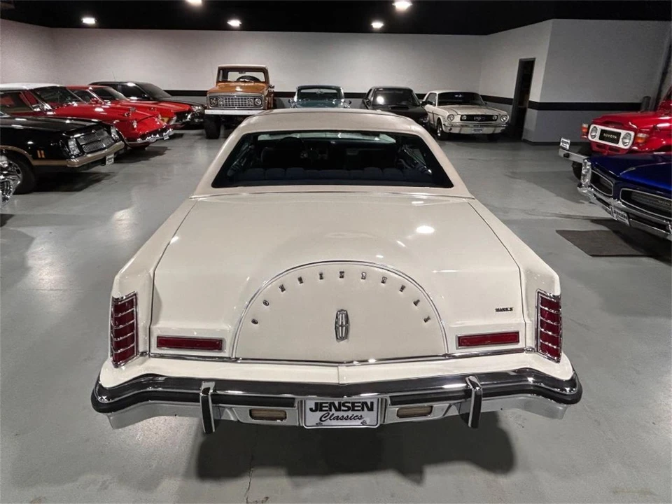 1979 Lincoln Continental 5th Gen - Image 24 of 31