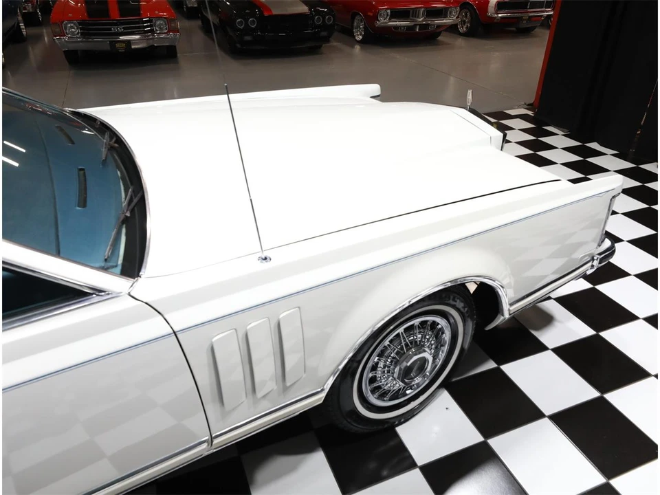 1979 Lincoln Continental 5th Gen - Image 17 of 31