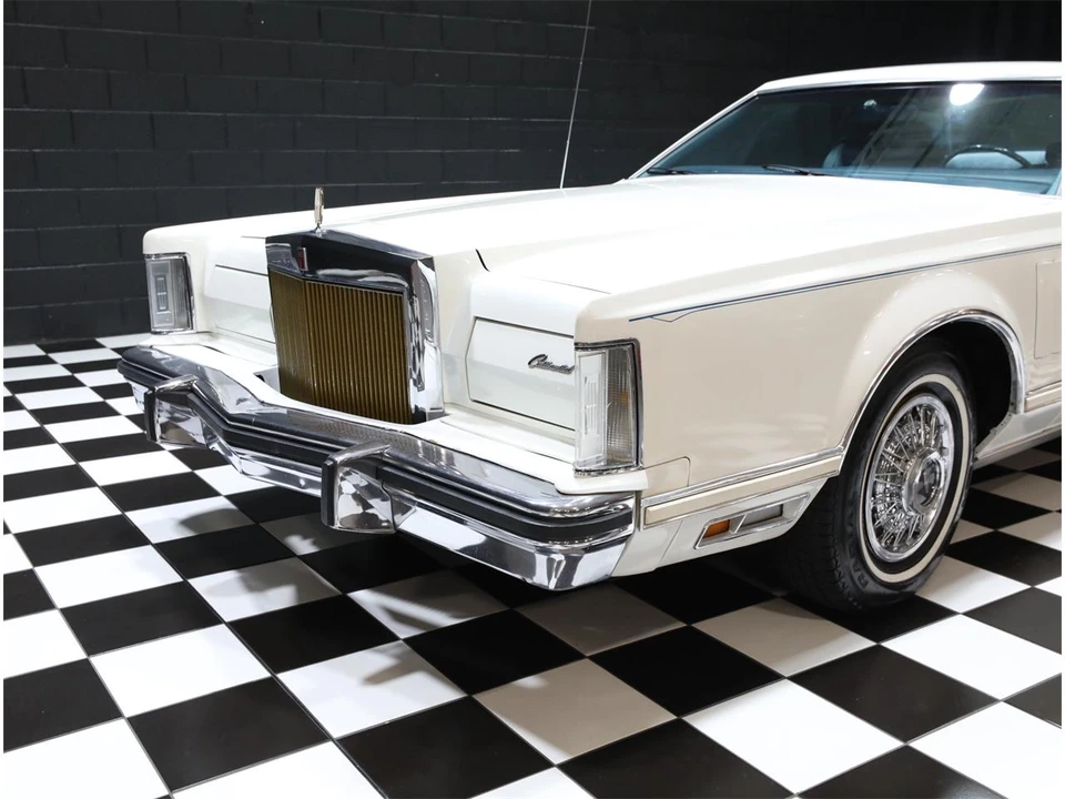 1979 Lincoln Continental 5th Gen - Image 7 of 31