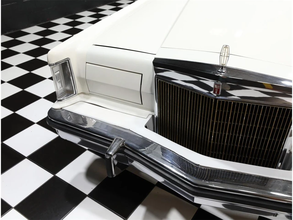 1979 Lincoln Continental 5th Gen - Image 13 of 31
